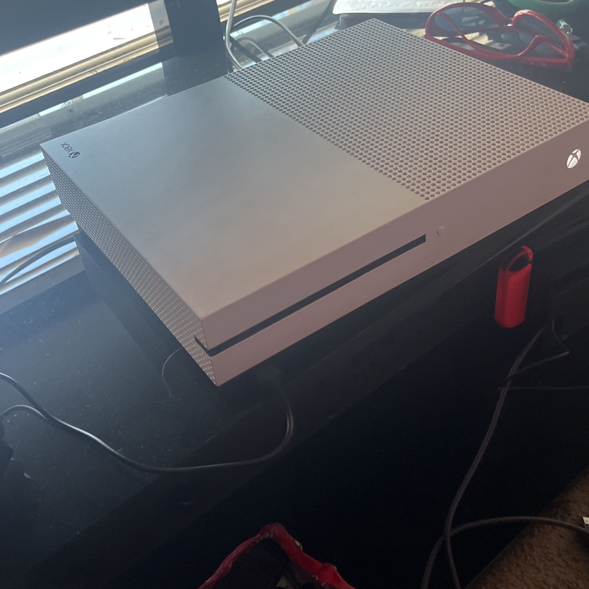 Xbox One S