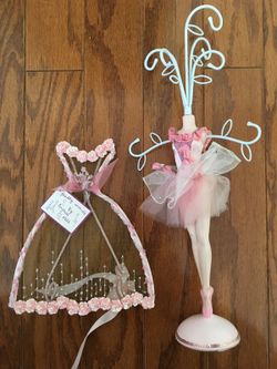Earring holder and necklace holder