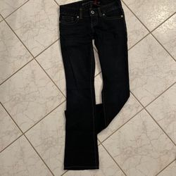 Like-new GUESS Jeans Size 26