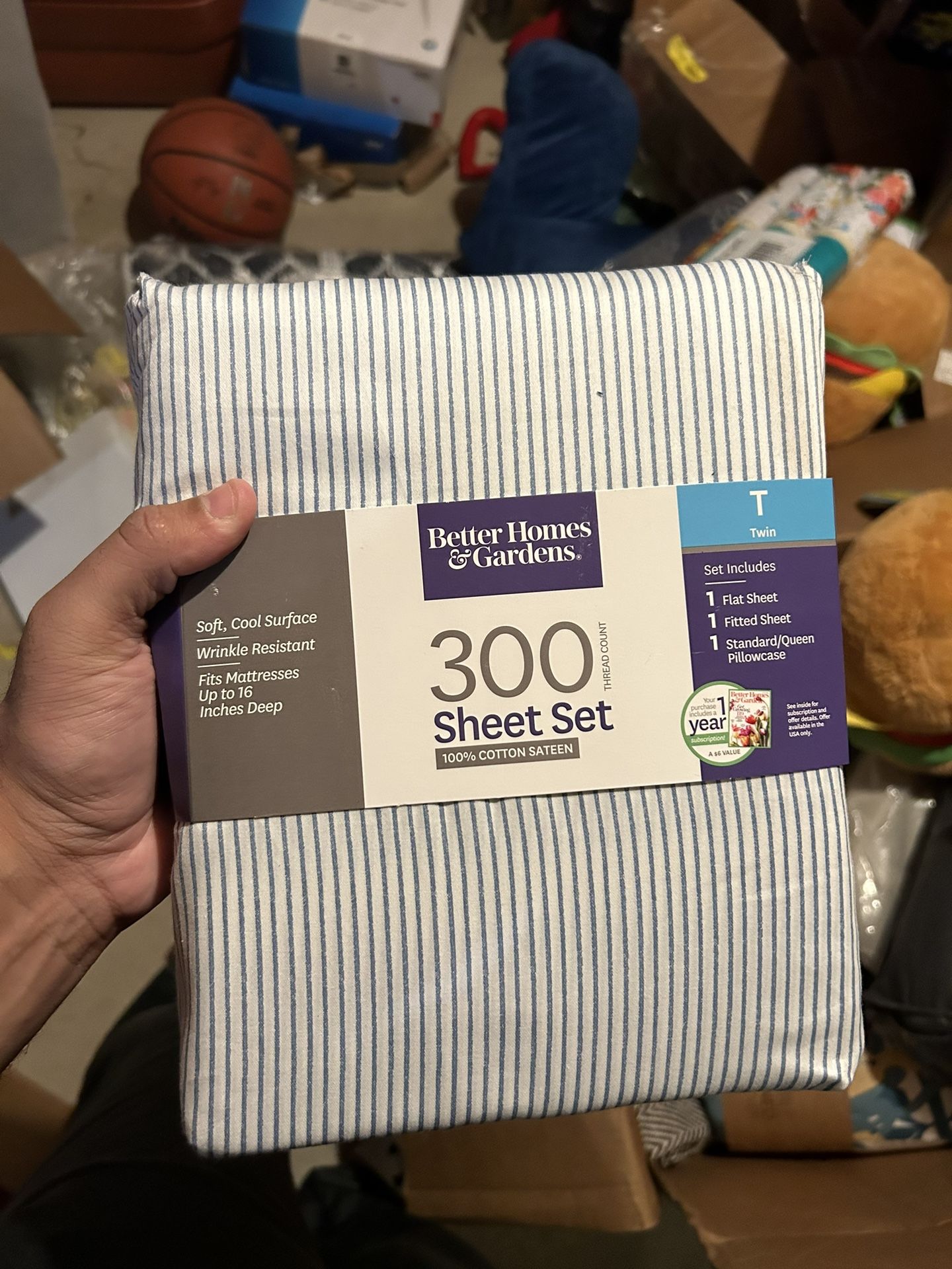 Better Homes & Gardens 300 TC 100% Cotton, Twin Bed Sheet Set, Twin Blue Pinstripe 