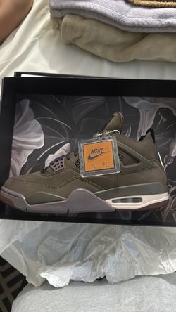 Jordan 4 size 10.5 ds a ma maniere