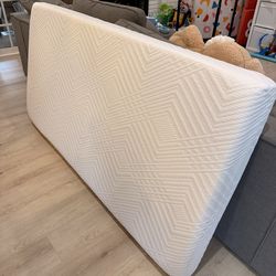 Wood-it Twin mattress 6” with bed protector