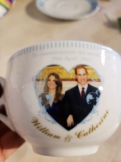 Royalty Souvenir SABICHI Porcelain William and Catherine  Wedding Cup 