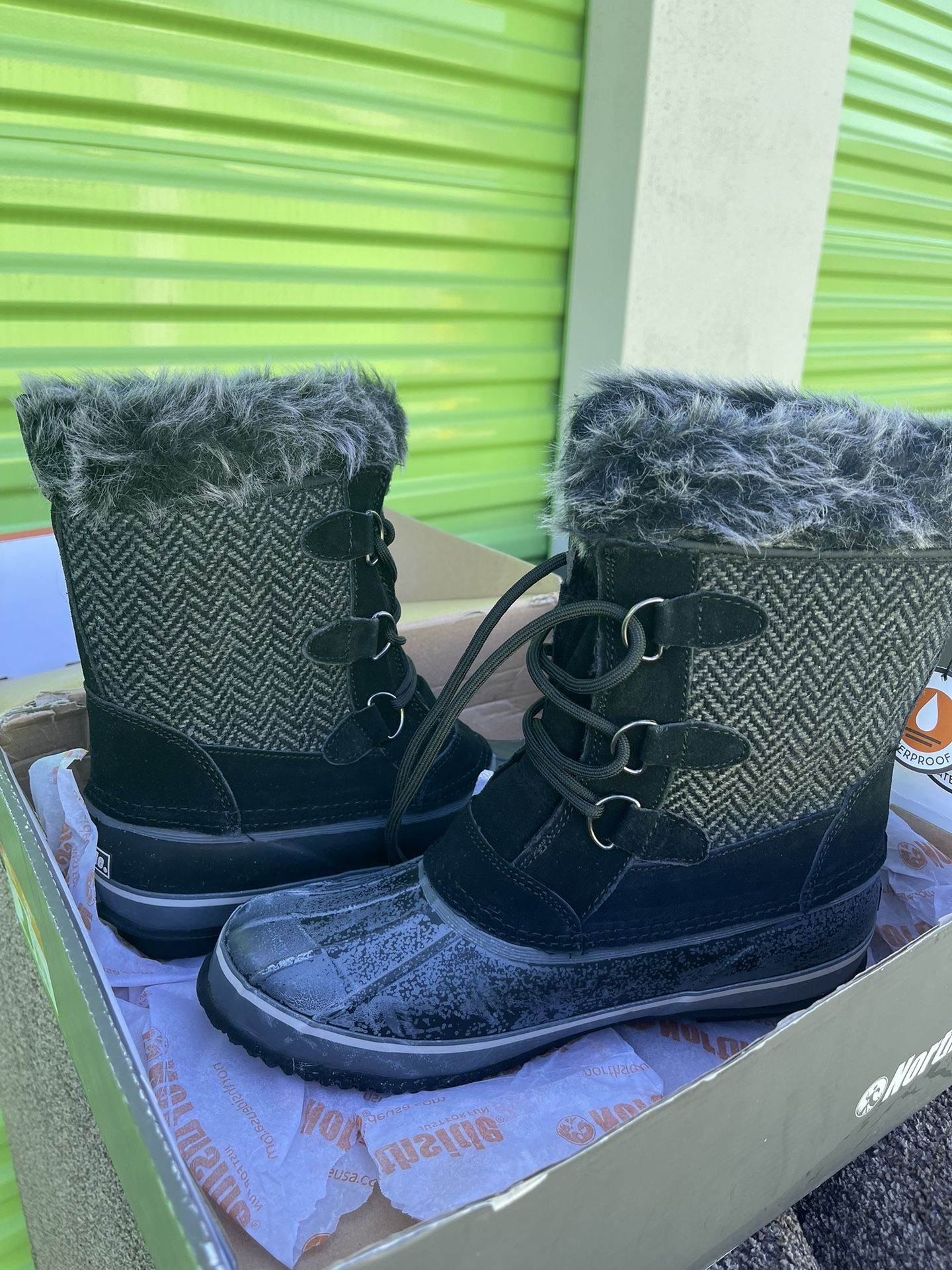 Women’s Snow Boots