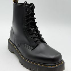 New & Seminew DR MARTENS BOOTS UNISEX 