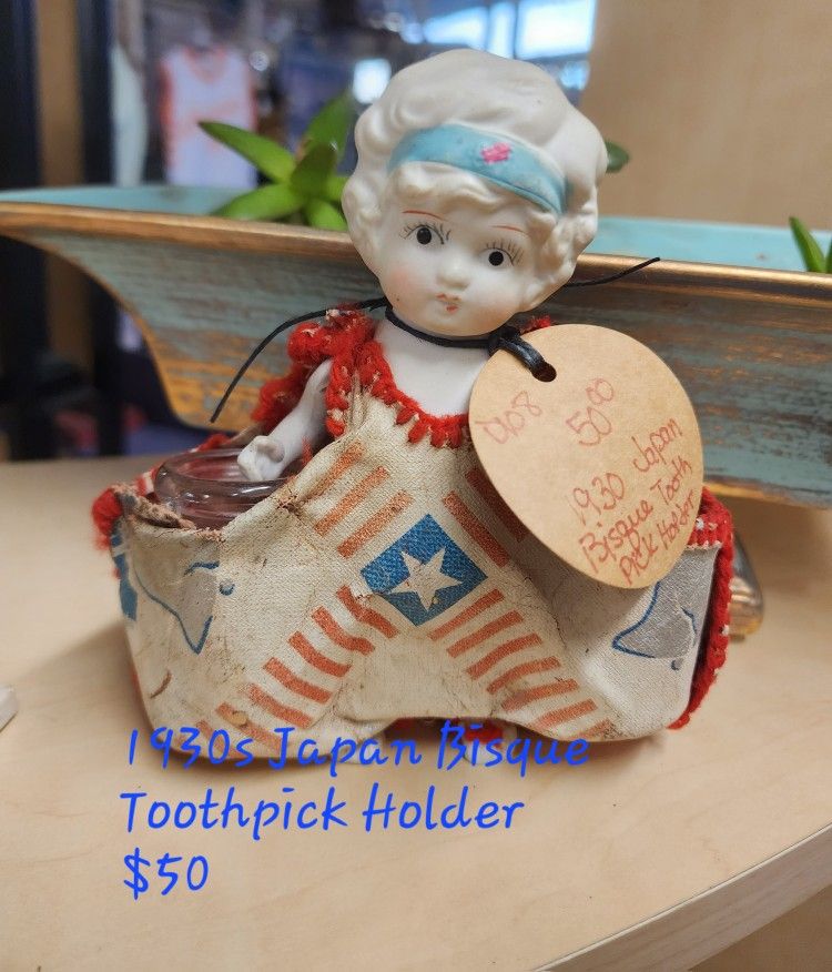 1930s Japan Bisque Toothpick Holder