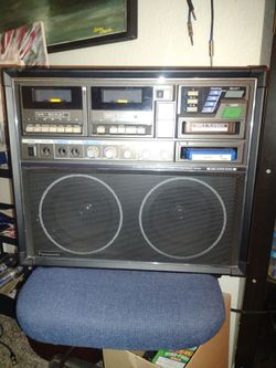 Panasonic RQ-84 8-Track Cassette Recorder Boombox
