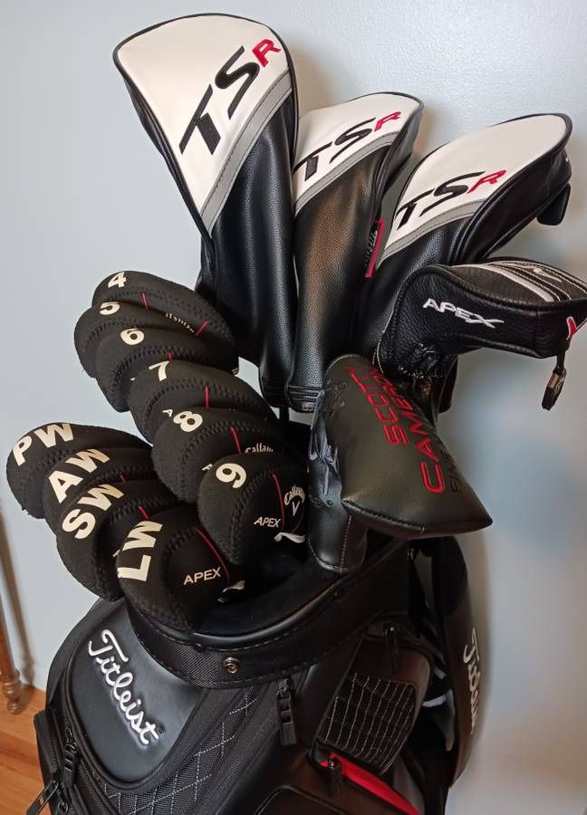Golf-Clubs-Titleist-TSR3-Callaway-Apex21-Toulon
