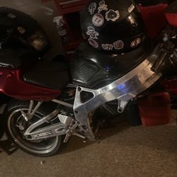 1998 Cbr 900rr Fire blade / 1993 Kawasaki ninja 600