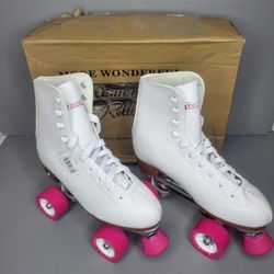 New Chicago Women's Classic Roller Skates Size 7 