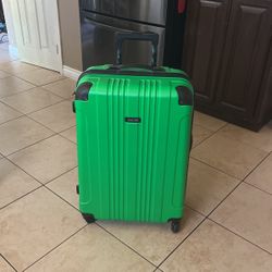 Kenneth Cole Hard shell suit case