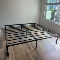 metal bed frame (king)