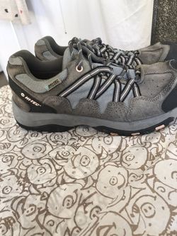 High Tech Waterproof Hiking Shoe 8.5