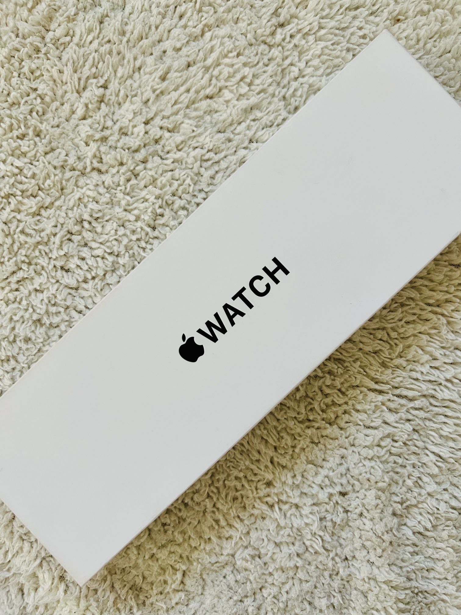 Apple Watch SE 2nd Gen (New model) 44mm, GPS, Midnight With Midnight Sport Band! Brand New Unopened $240