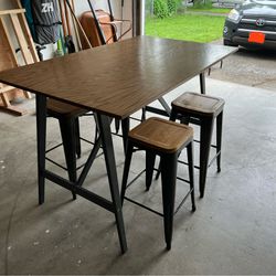 Counter Height Dining Table And Stools 