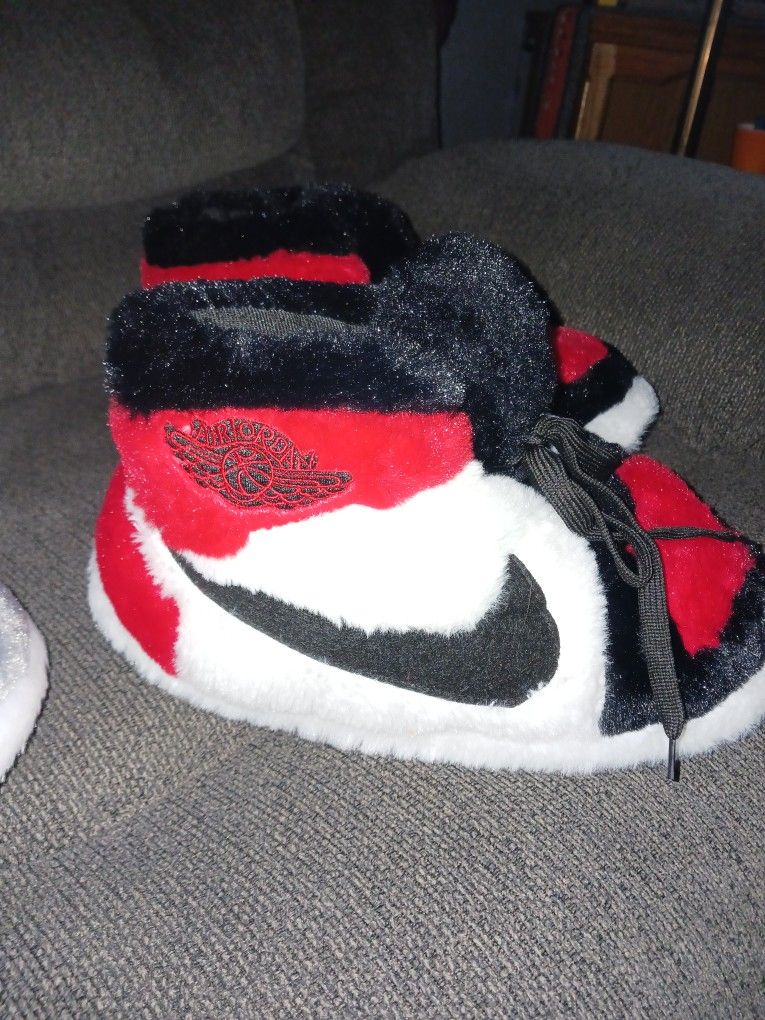 fluffy air jordan slippers