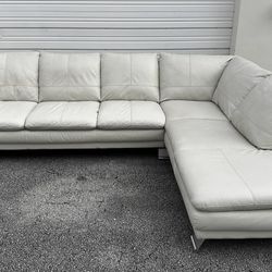 🛋️ Sectional Couch/Sofa - Leather - Off White - Delivery Available 🚛