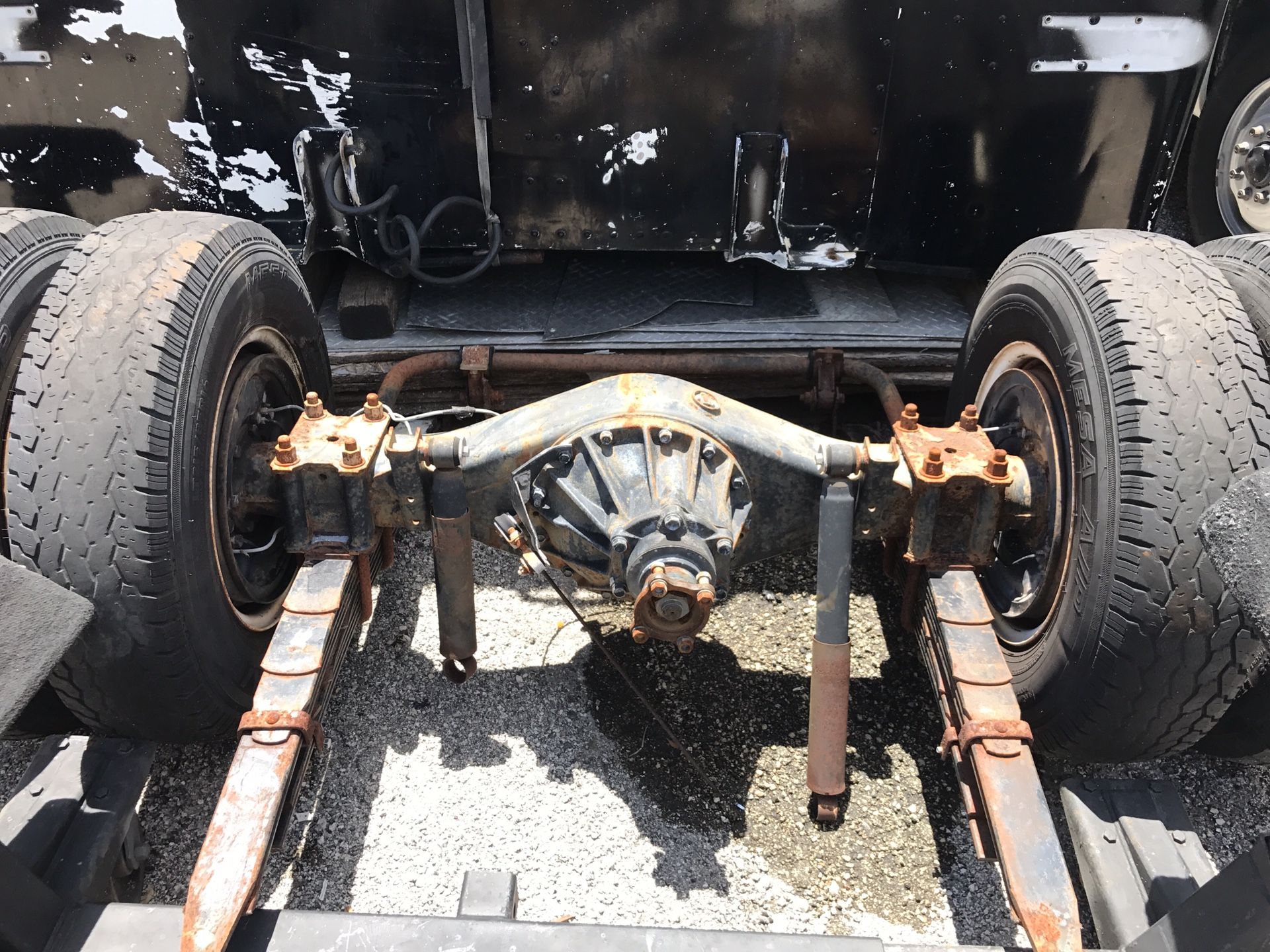 Isuzu Dually rear end for turbo diesel 3.9 motor