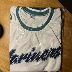 New And Never Worn JP Crawford Mariners Basketball Jersey XL