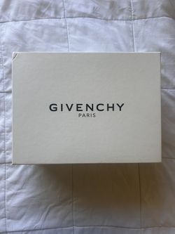 GIVENCHY PARIS Urban Street logo laces sneakers size 37