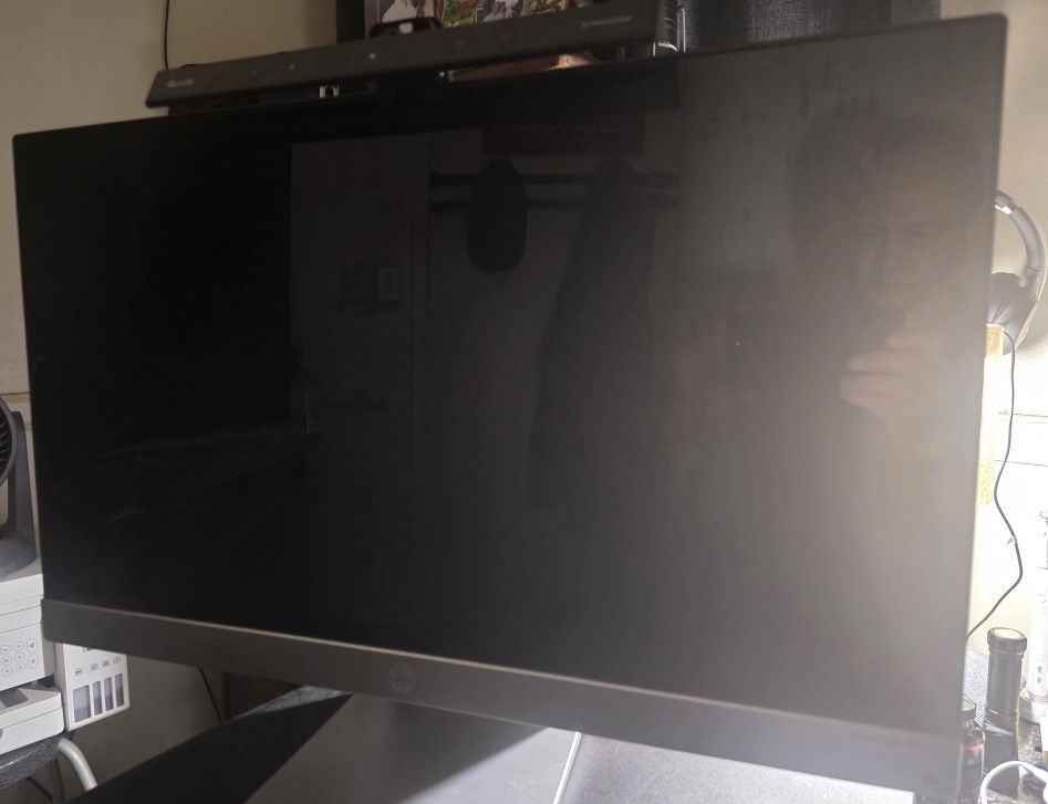 27" HP Pavillon XI Monitor