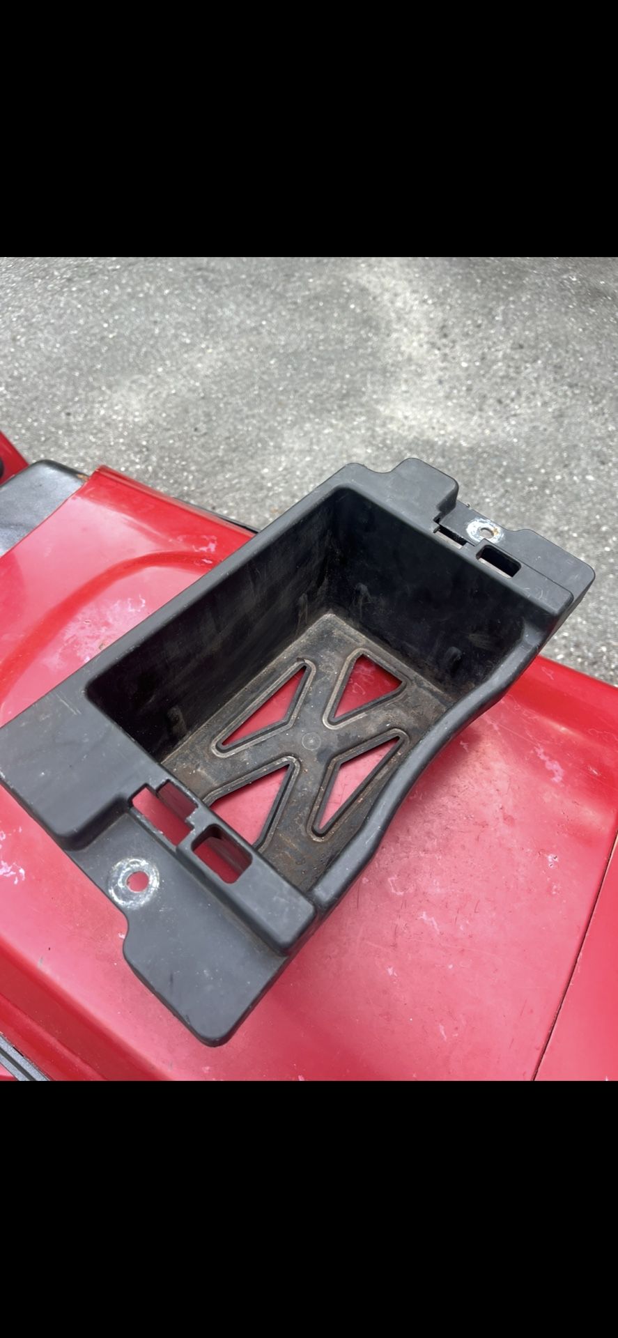 Craftsman Dlt3000 Battery Box