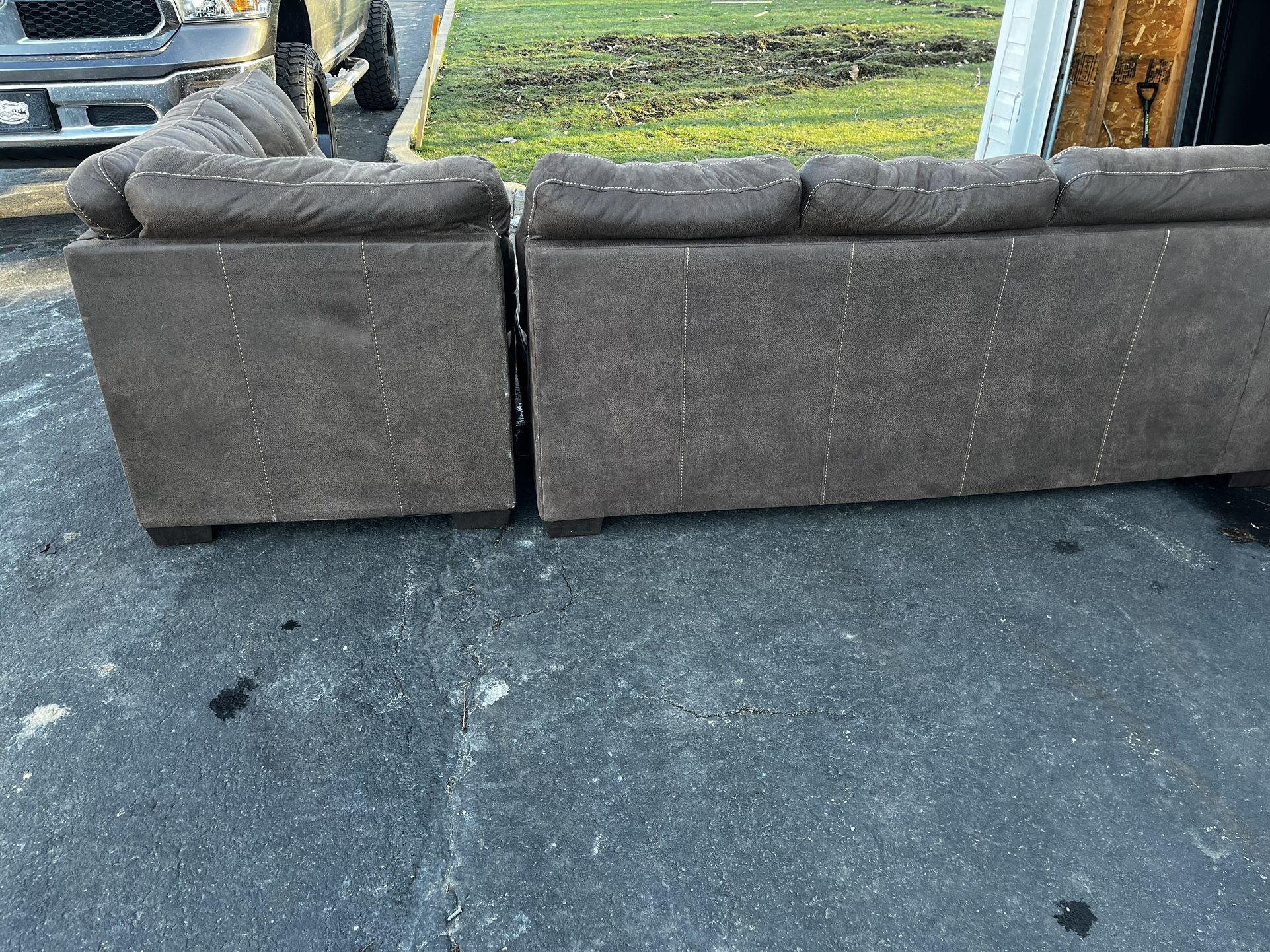 Sectional Couch 