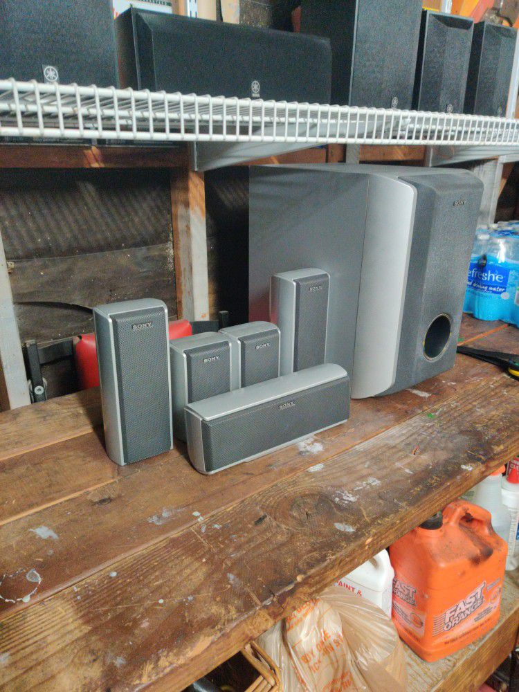 6 Piece Sony Surround Speaker Set
