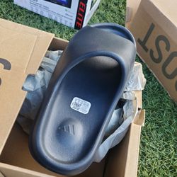 Adidas Slide Size 6