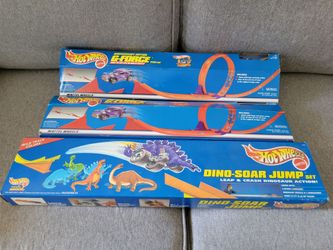 Dino -Soar Jump and G-Force Stunt Set from 1995 and 1997