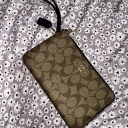Coach Clutch wallet