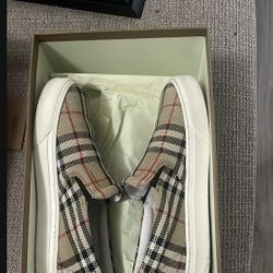 Real Burberry Size 9