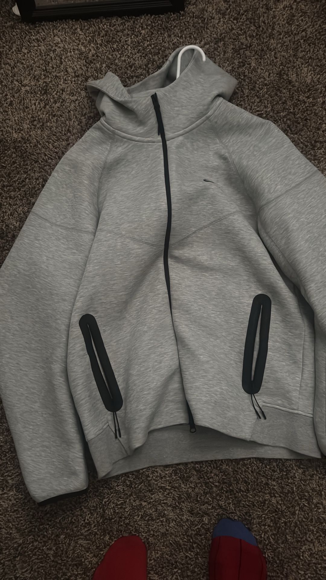 Nike Tech L