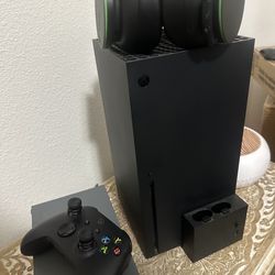 Xbox Series X with accessories