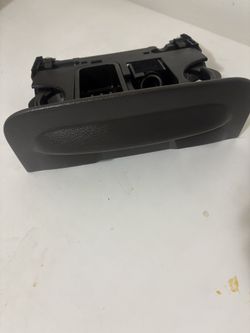 Crown Victoria Cup holder