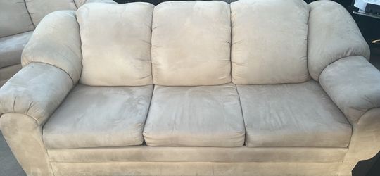 Couch set