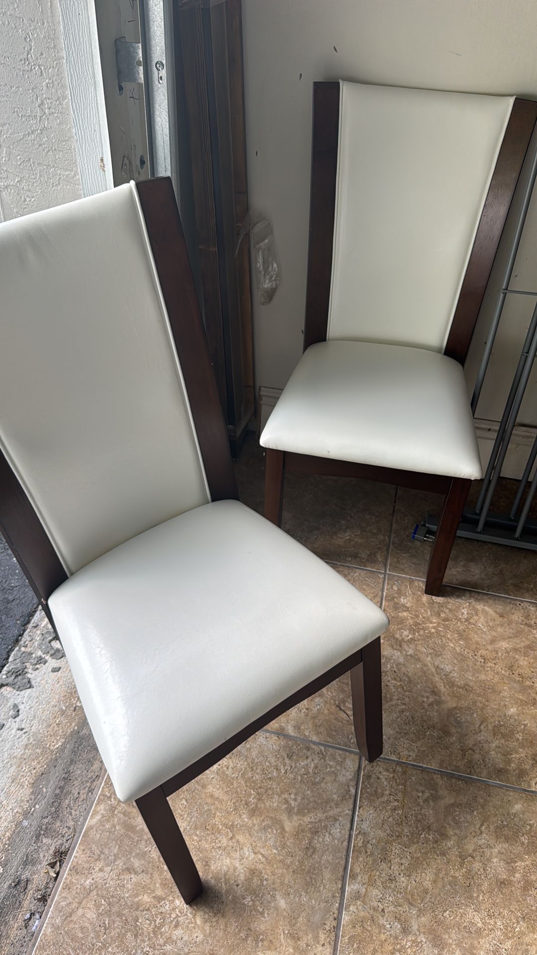 4 Dining Chairs