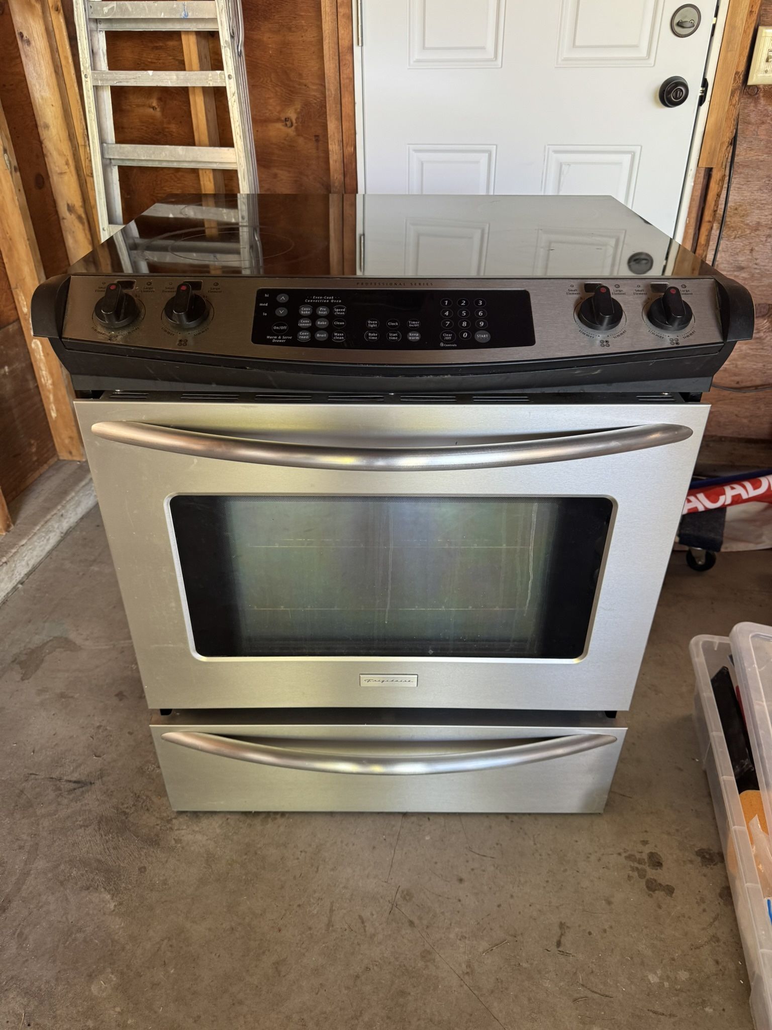 Frigidaire Professional Series Range