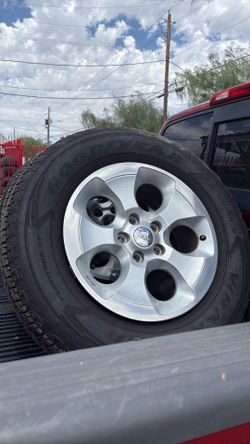 Jeep tires and wheels