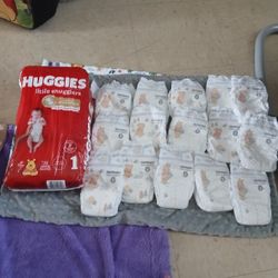 Huggies Dipers Ssize 1 