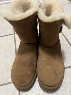 UGG Women’s Boots Size 8