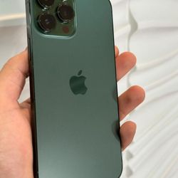 iPhone 13 Pro Max 128Gb Unlocked excellent condition like new with free tempered glass and charger