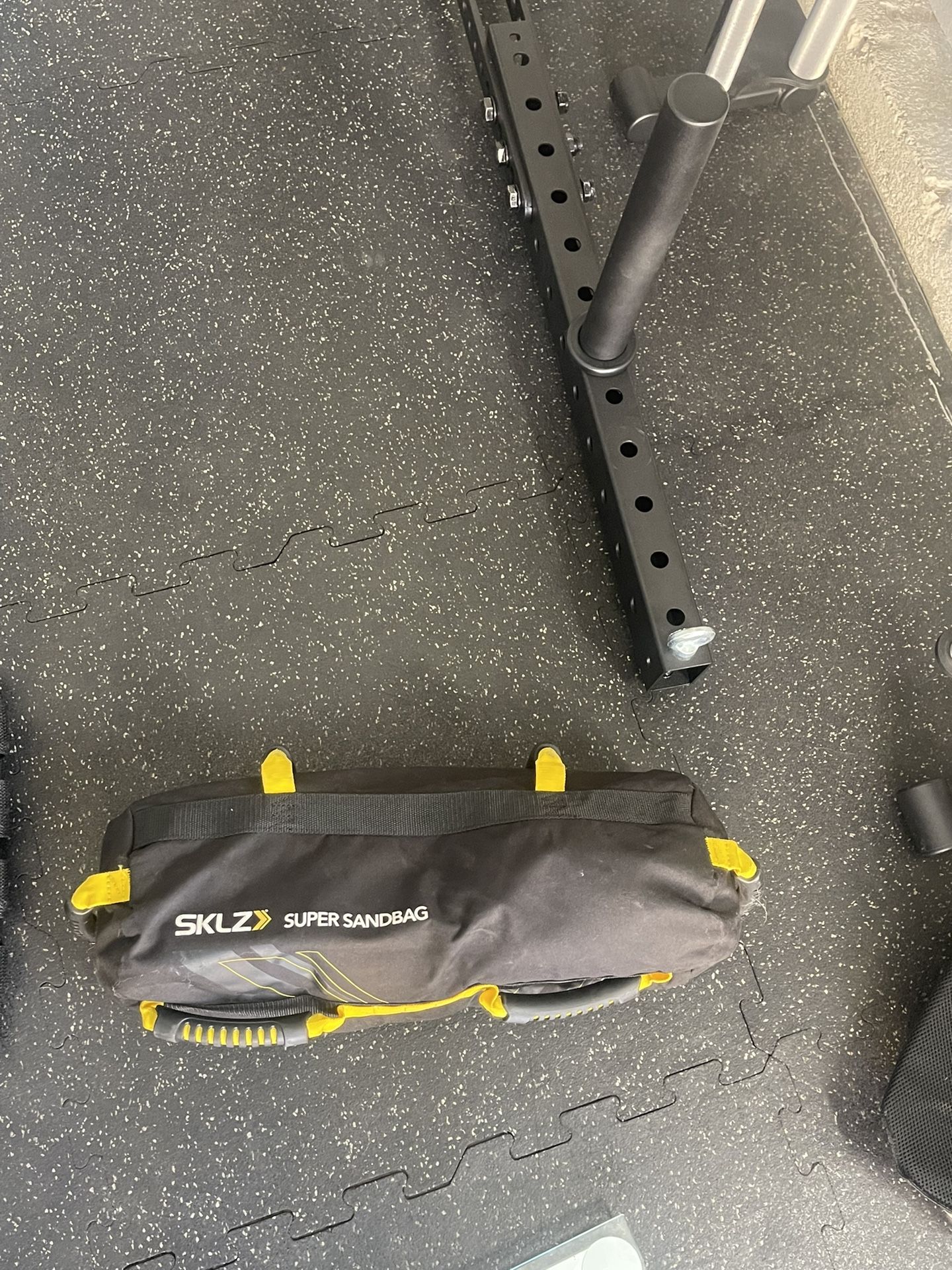 40 LB Sandbag Comes With Sand