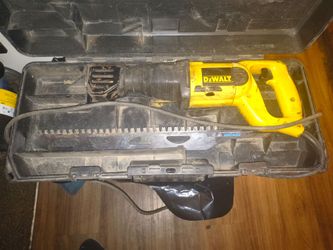 DeWalt Corded Reciprocating Saw with Case