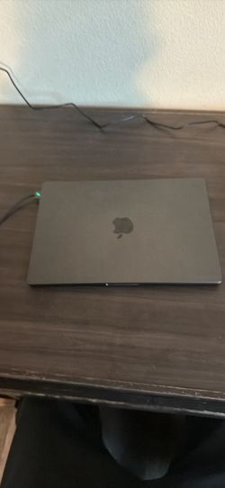 Macbook Pro M5 14 Inch
