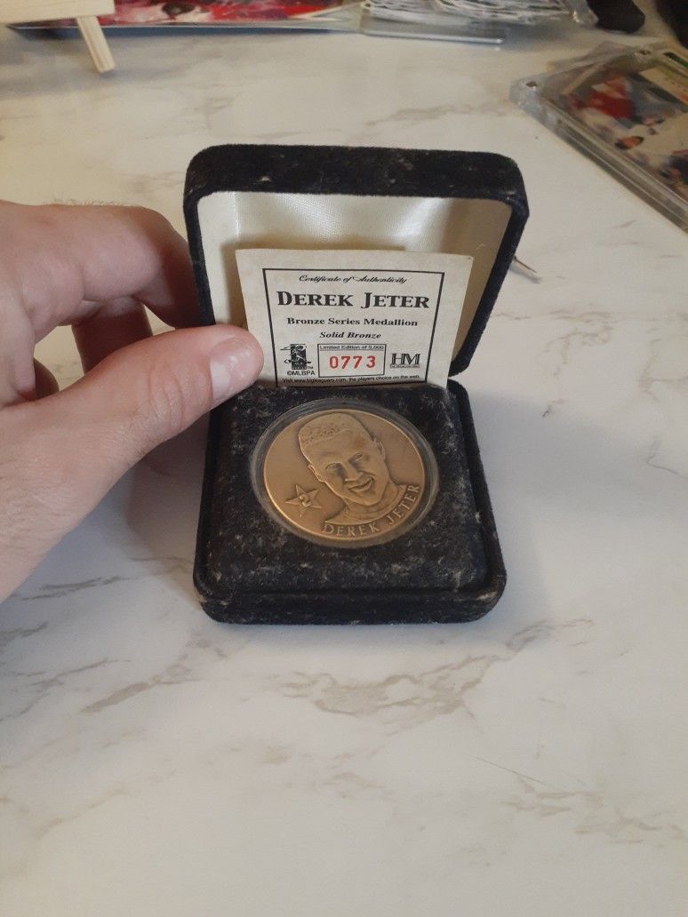 Derek Jeter Bronze Coin