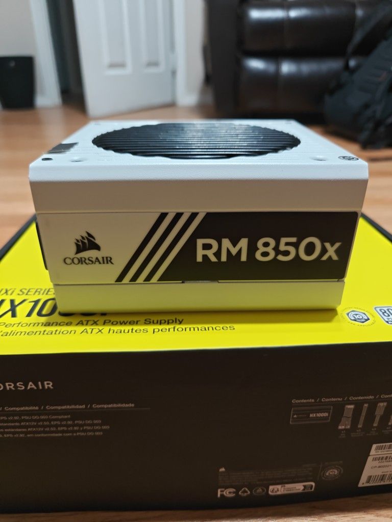 CORSAIR RM850x White, 850 Watt, 80+ Gold Certified Power Supply Unit 