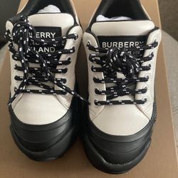 Burberry Shoes (Toddler)