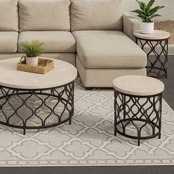 Like New Comfortable Removable Sectional & Matching End Tables& Coffee Table