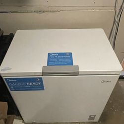 Chest Freezer 7 Cubic feet